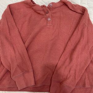 OLD NAVY WAFFLED SWEATER